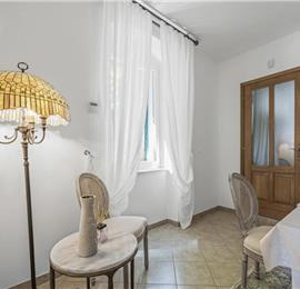 4-5 bedroom villa with Split City and Sea Views sleeps 8-10